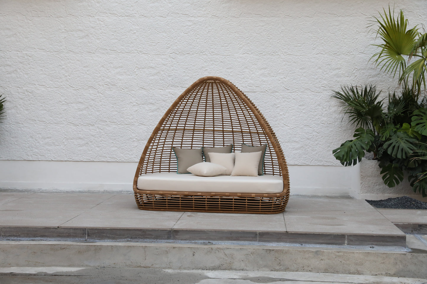 Day Bed 11