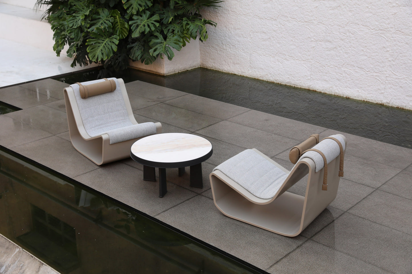 Outdoor Armchairs 119