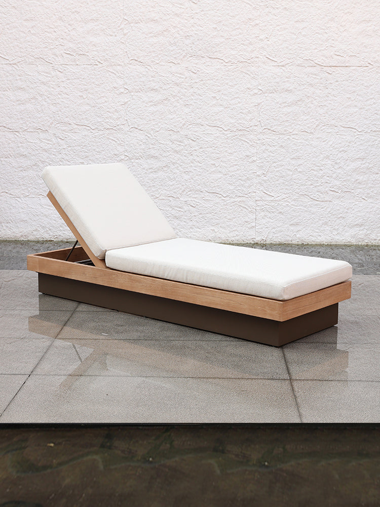 Sun Loungers 28