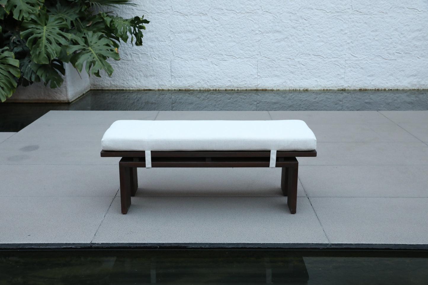 Bench-004