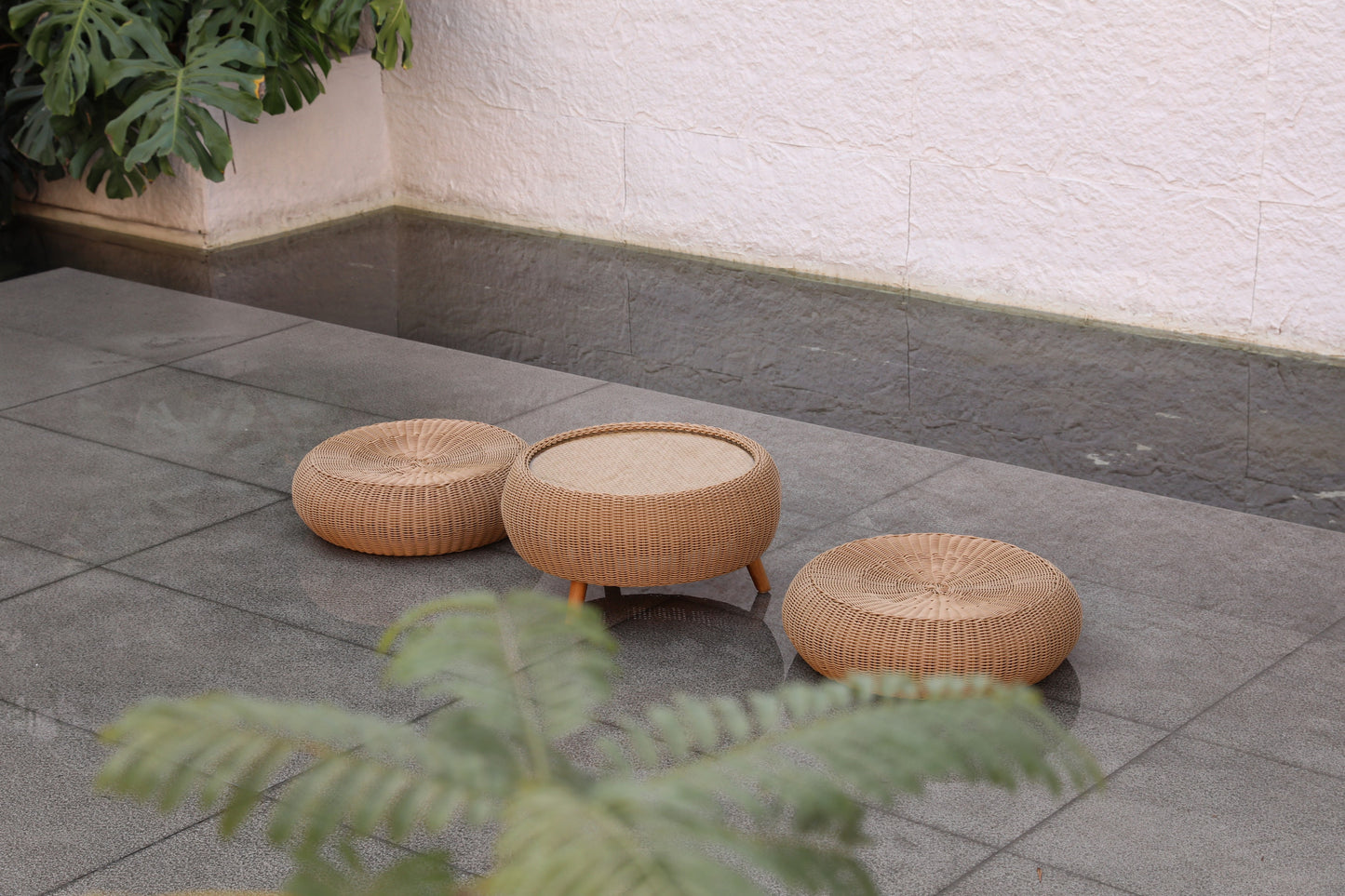 Outdoor Armchairs 281