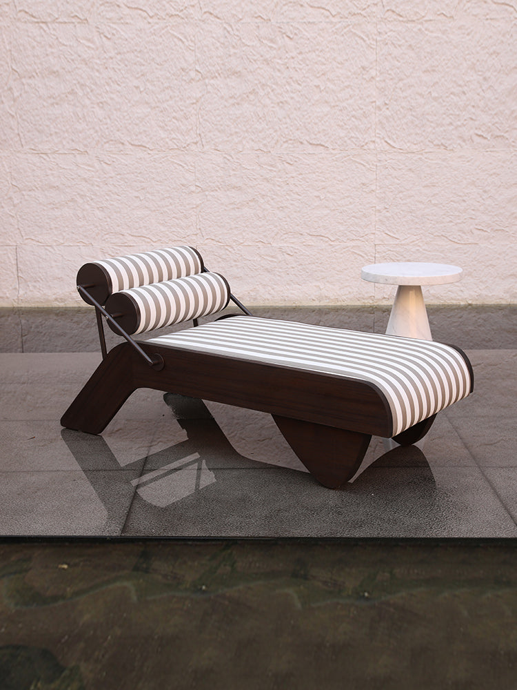 Sun Loungers 36