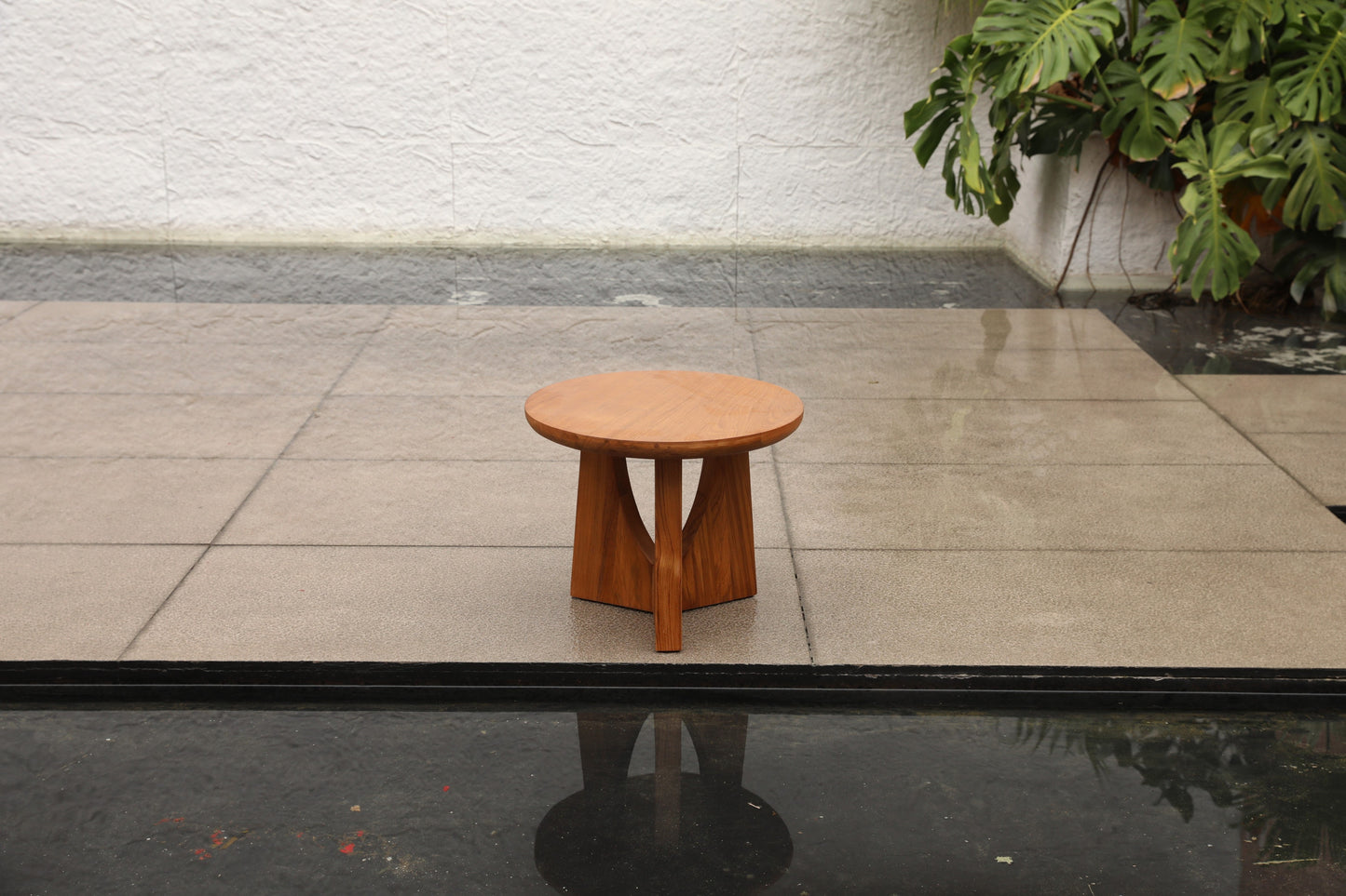 Outdoor Coffee Table 32