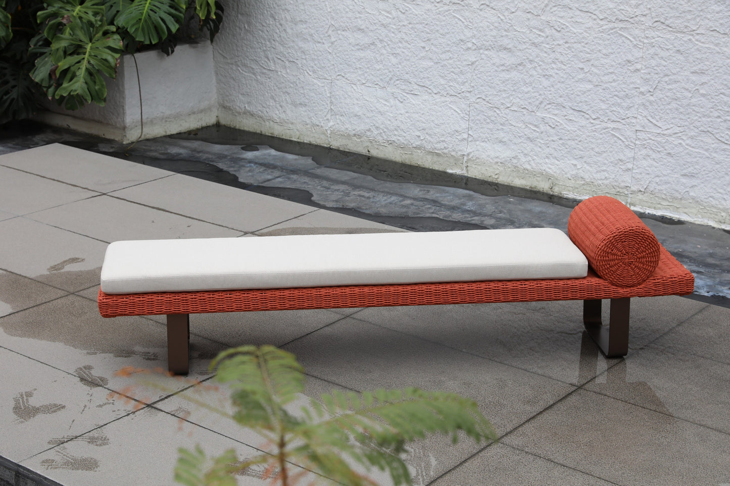 Bench-025