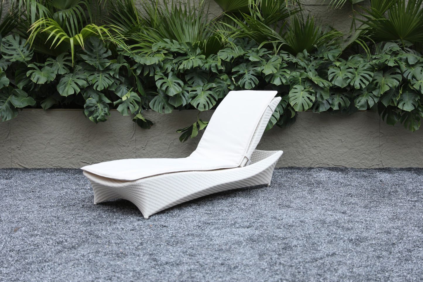 Sun Loungers 39