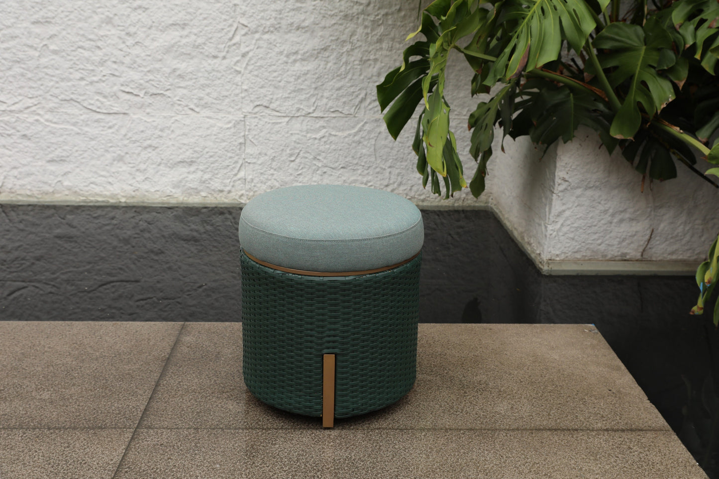 Garden Pouf 20
