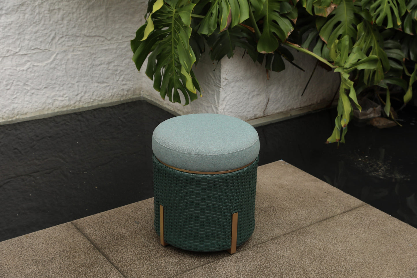 Garden Pouf 20