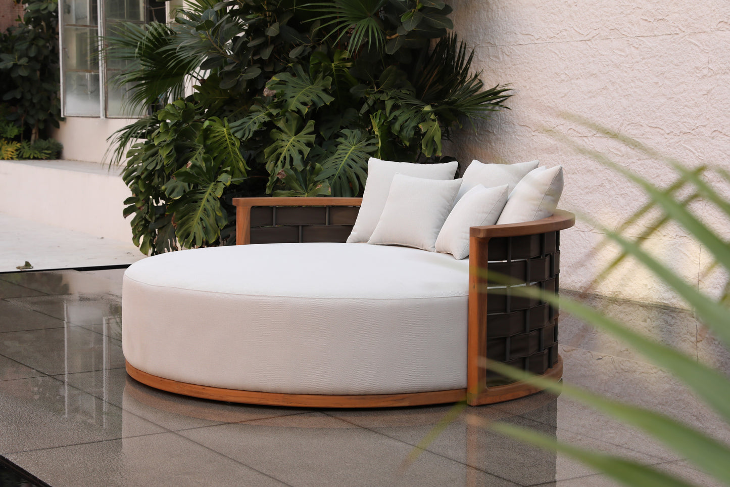 Day Bed 16