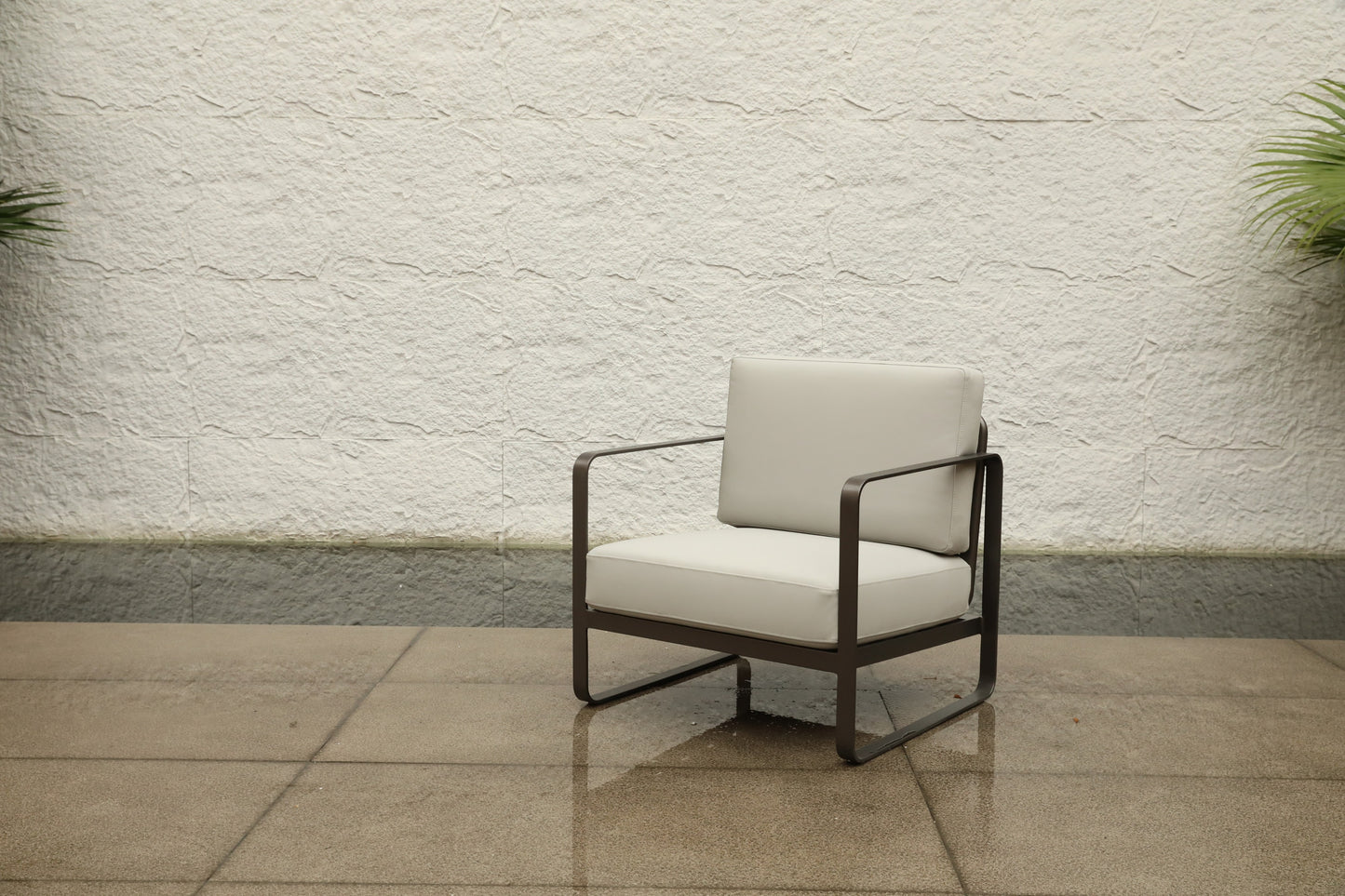 Outdoor Armchairs 295