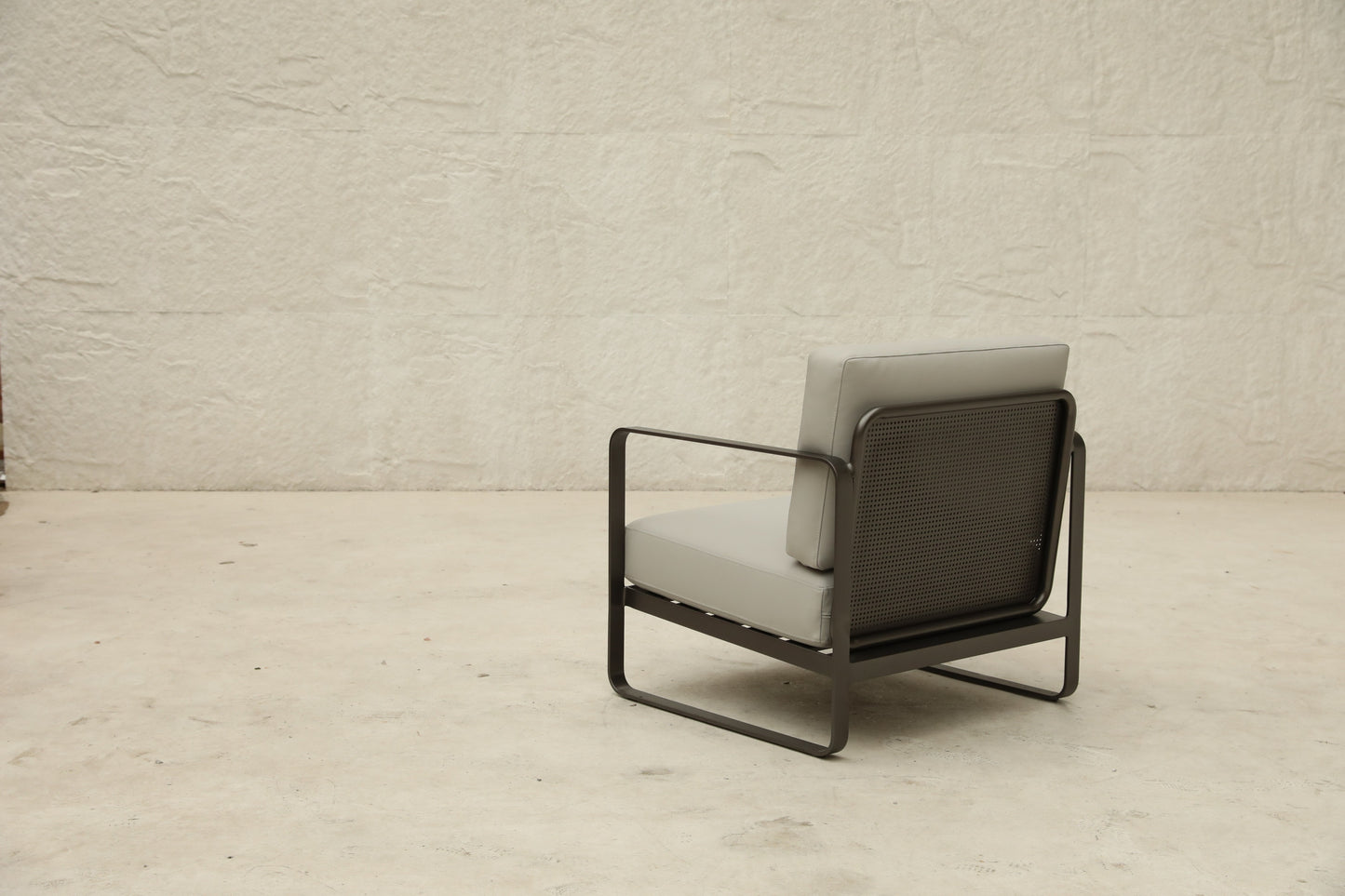 Outdoor Armchairs 295