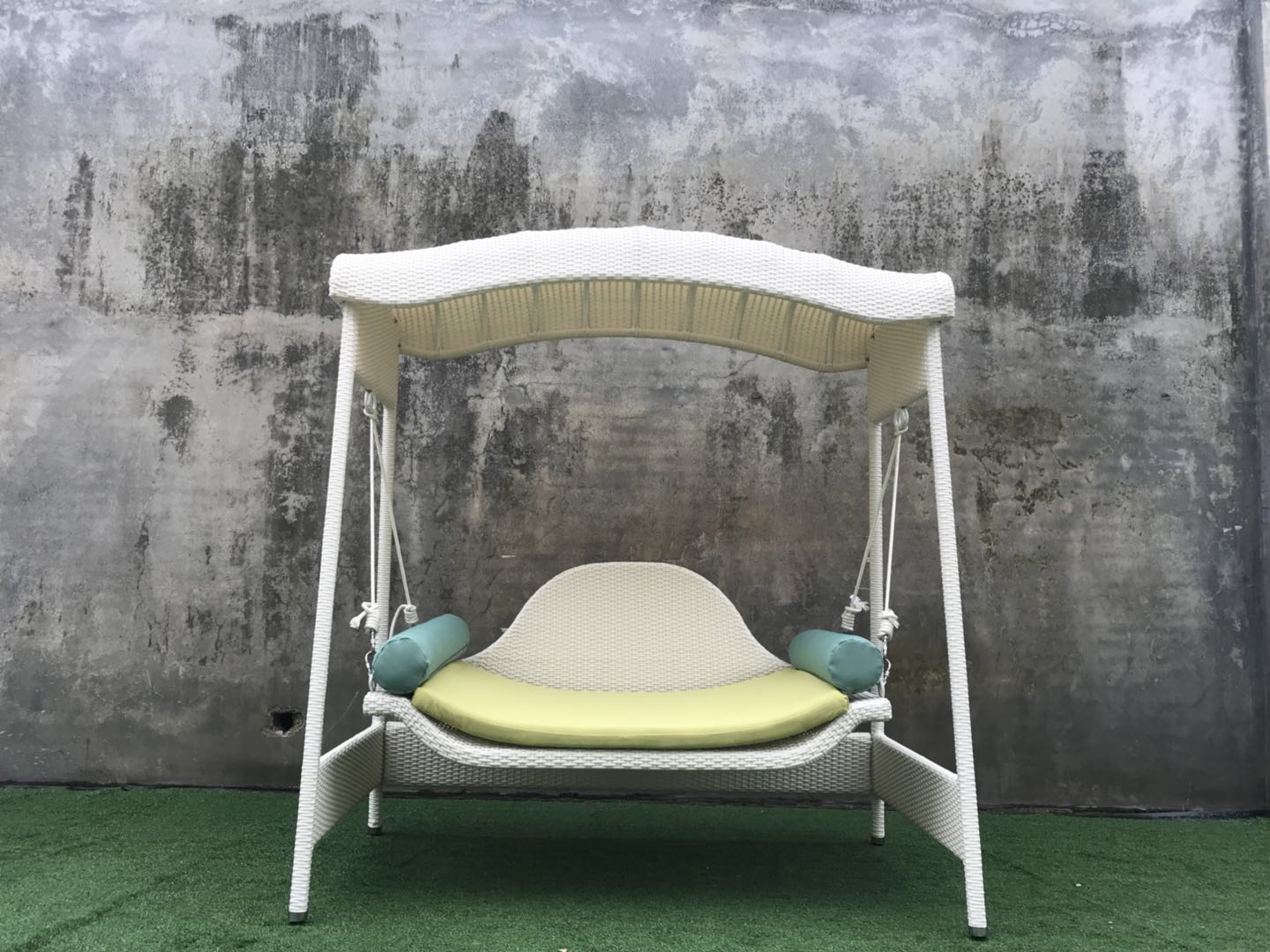 Garden hanging chairs 12