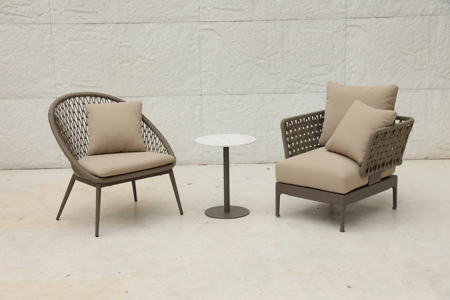 Outdoor Armchairs 163