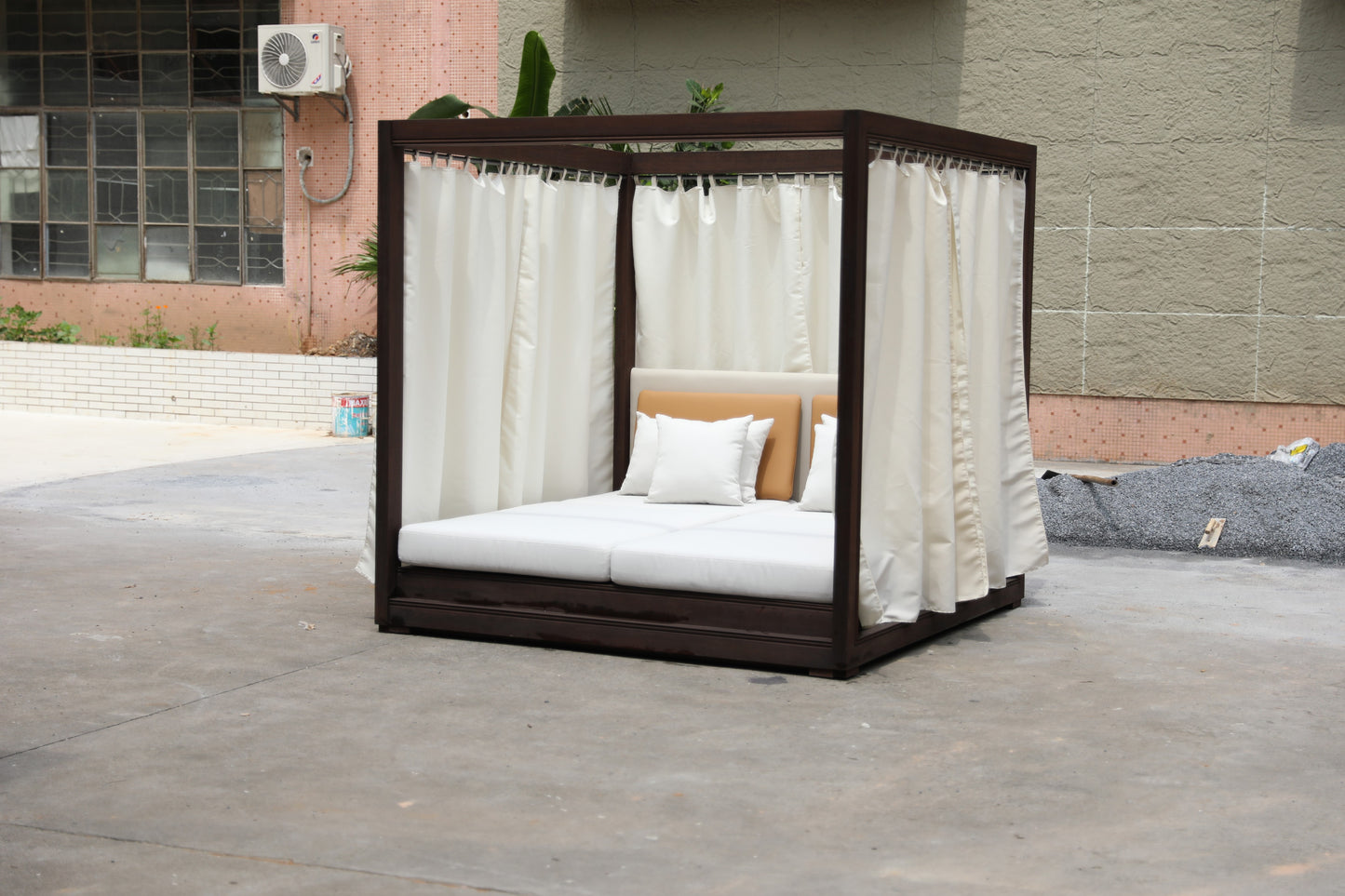 Day Bed 20