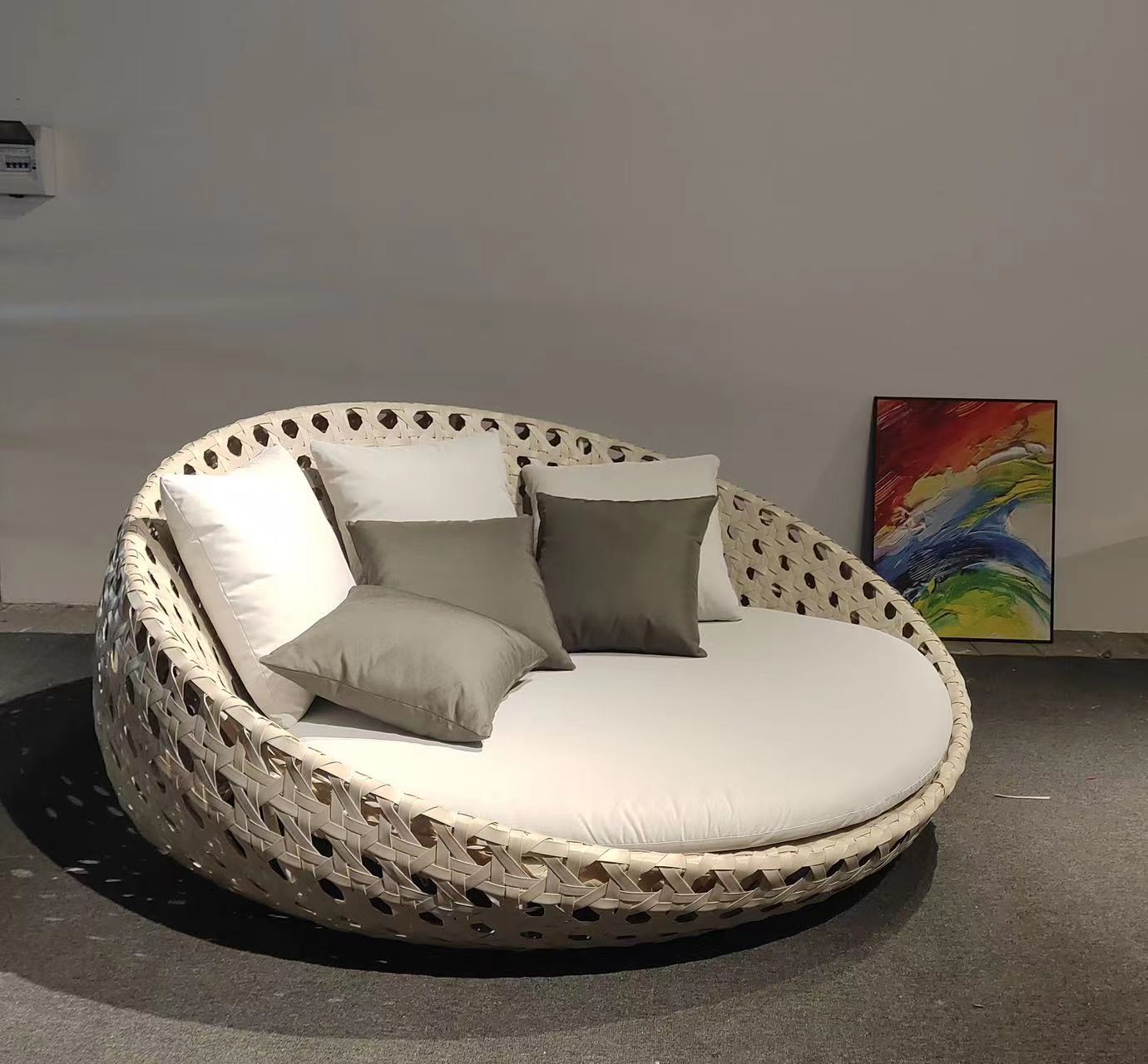 Day Bed 8