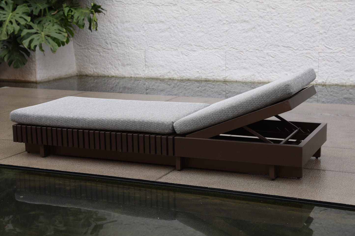 Sun Loungers 70