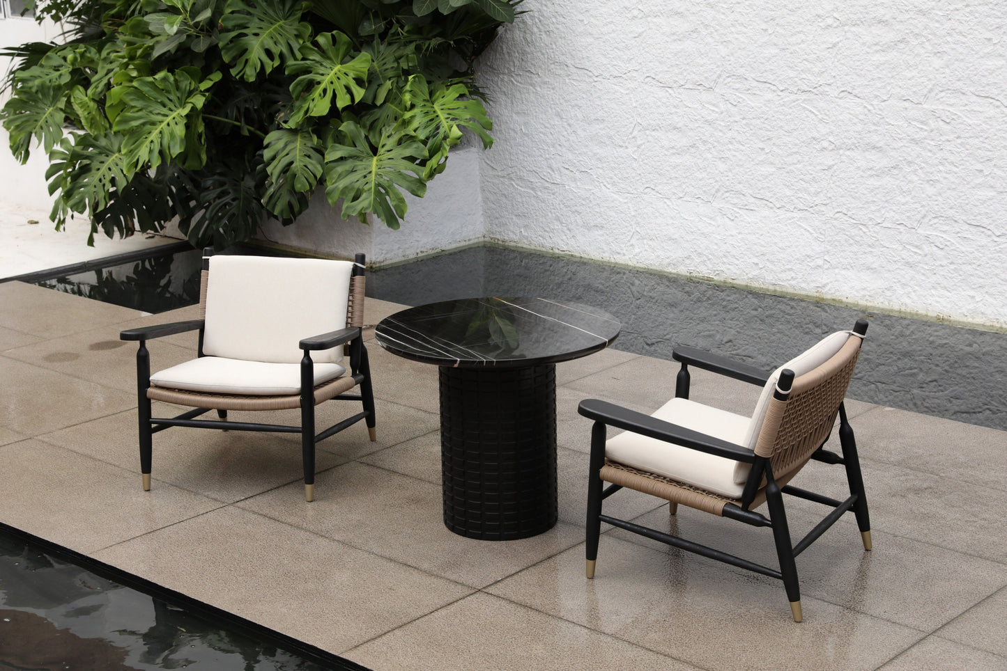 Outdoor Armchairs 167