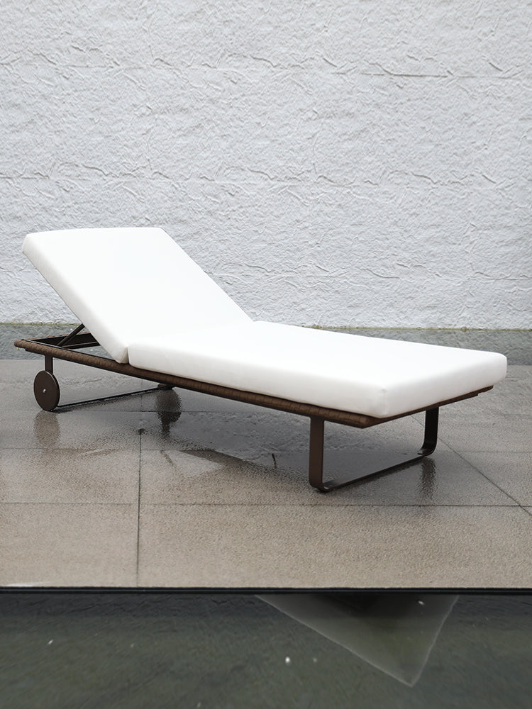 Sun Loungers 12