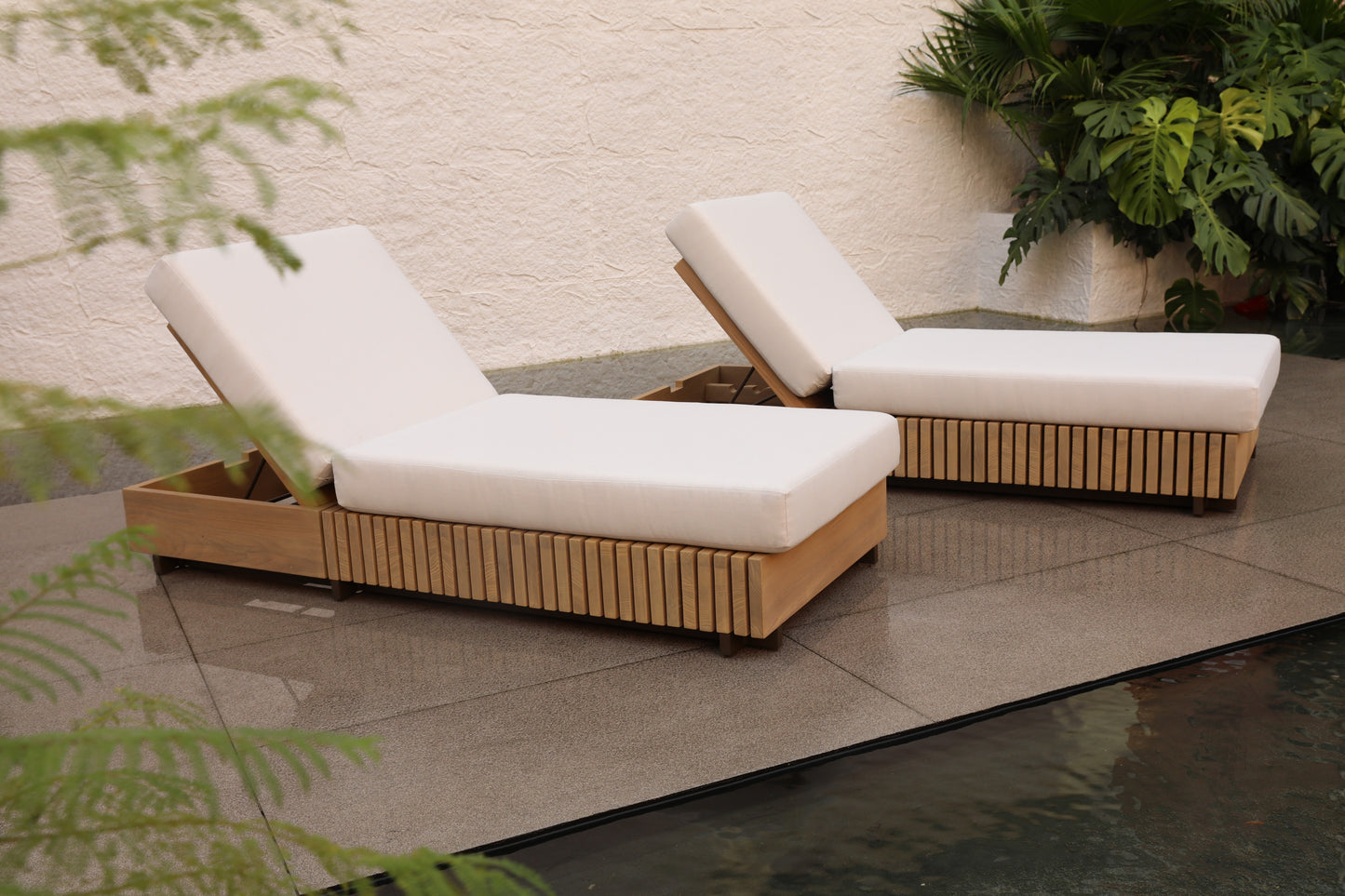 Sun Loungers 13