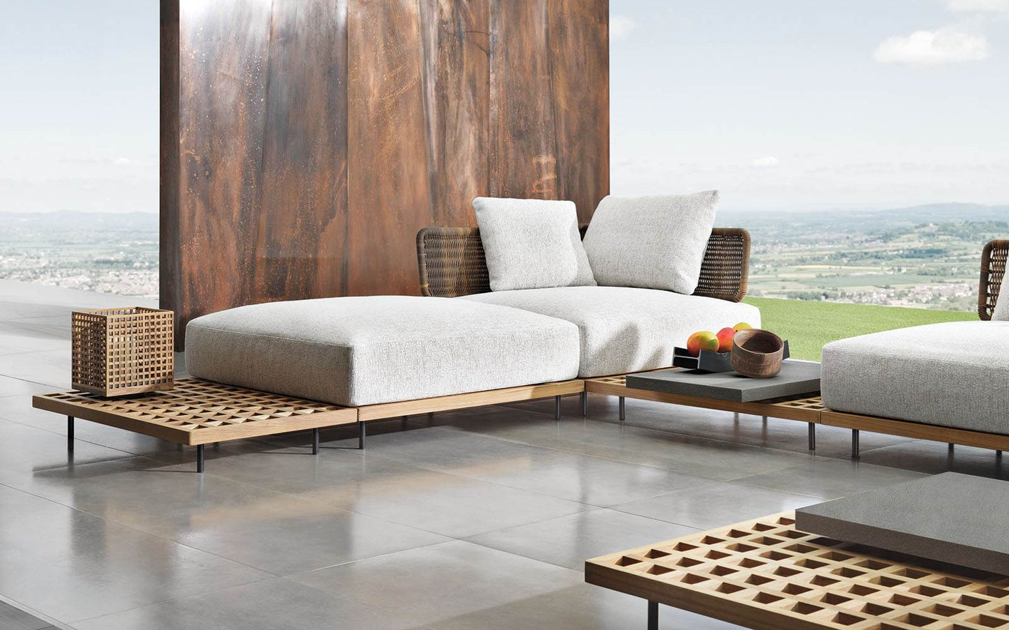 Minotti Quadrado Outdoor sofa