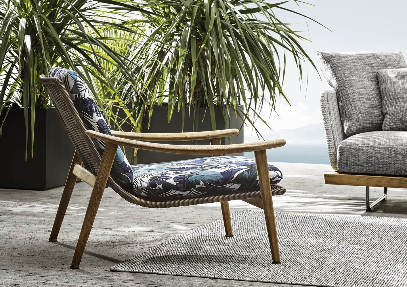 Minotti Fynn Outdoor Lounge Chair