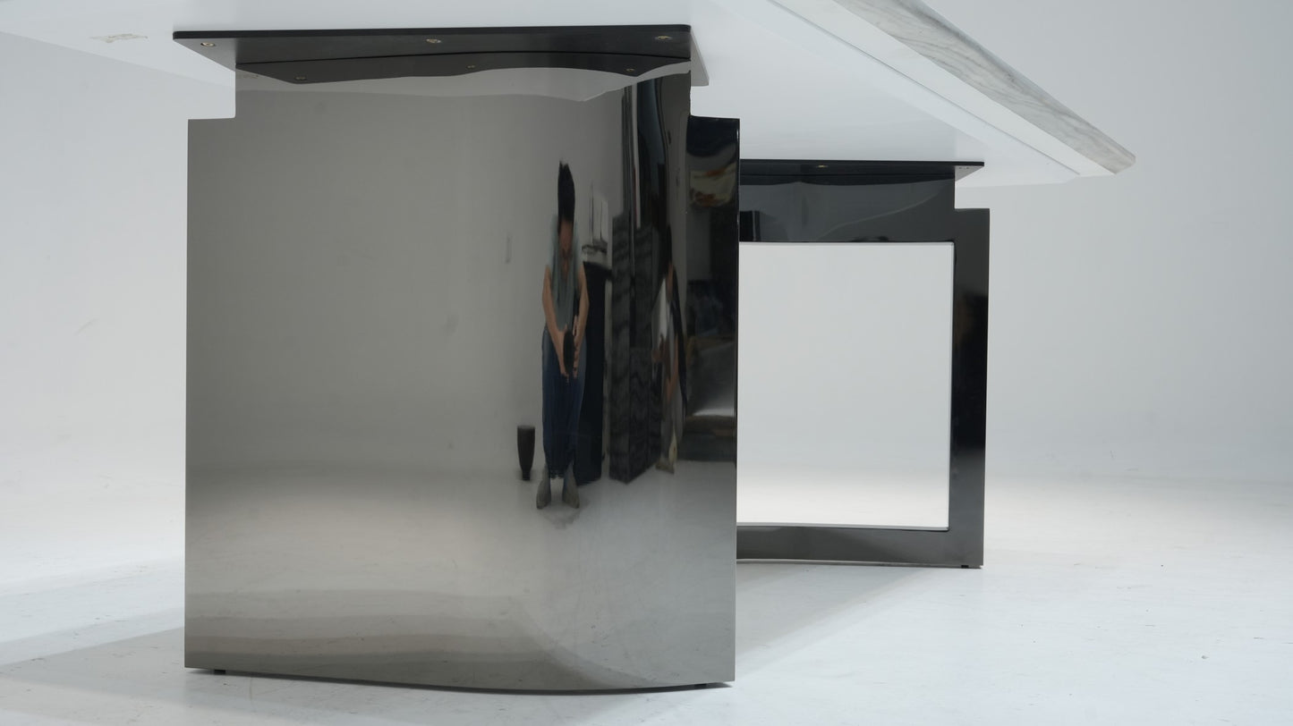 Fendi Ford Dinning Table