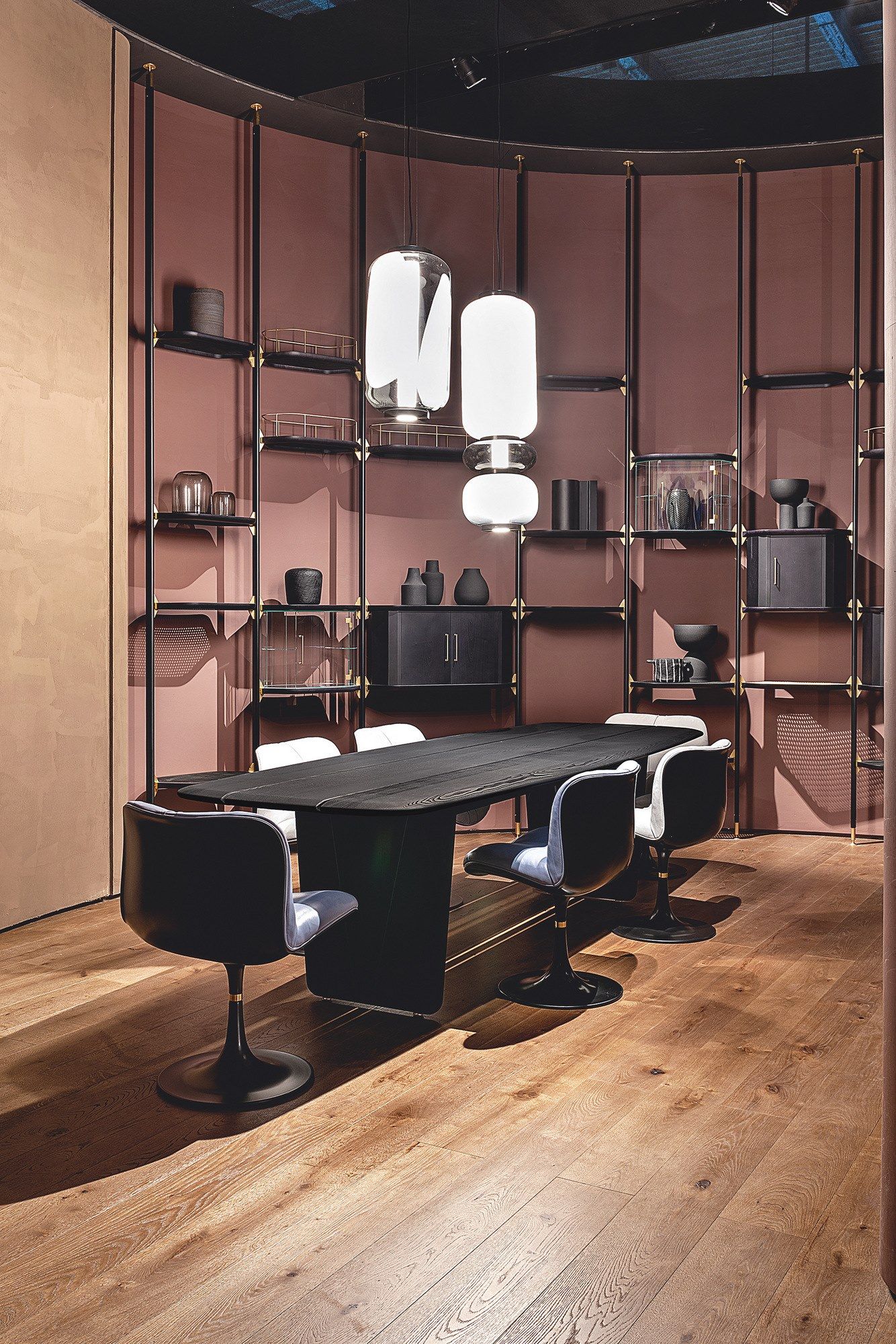 Baxter Nairobi Dinning Table