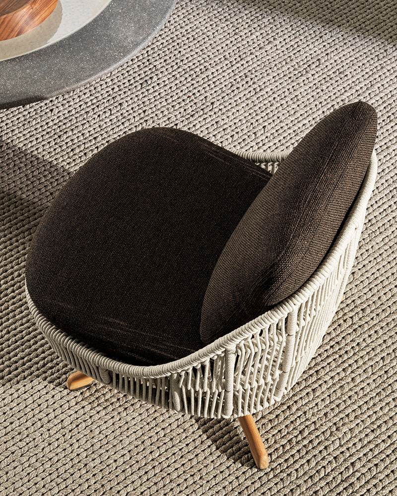 Minotti Sendai Outdoor Lounge Chair