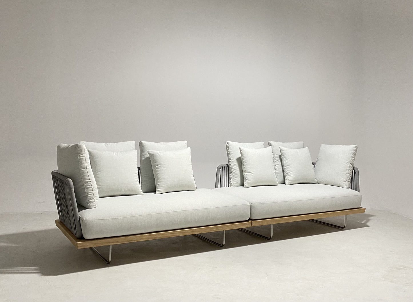 Minotti Sunray Outdoor sofa