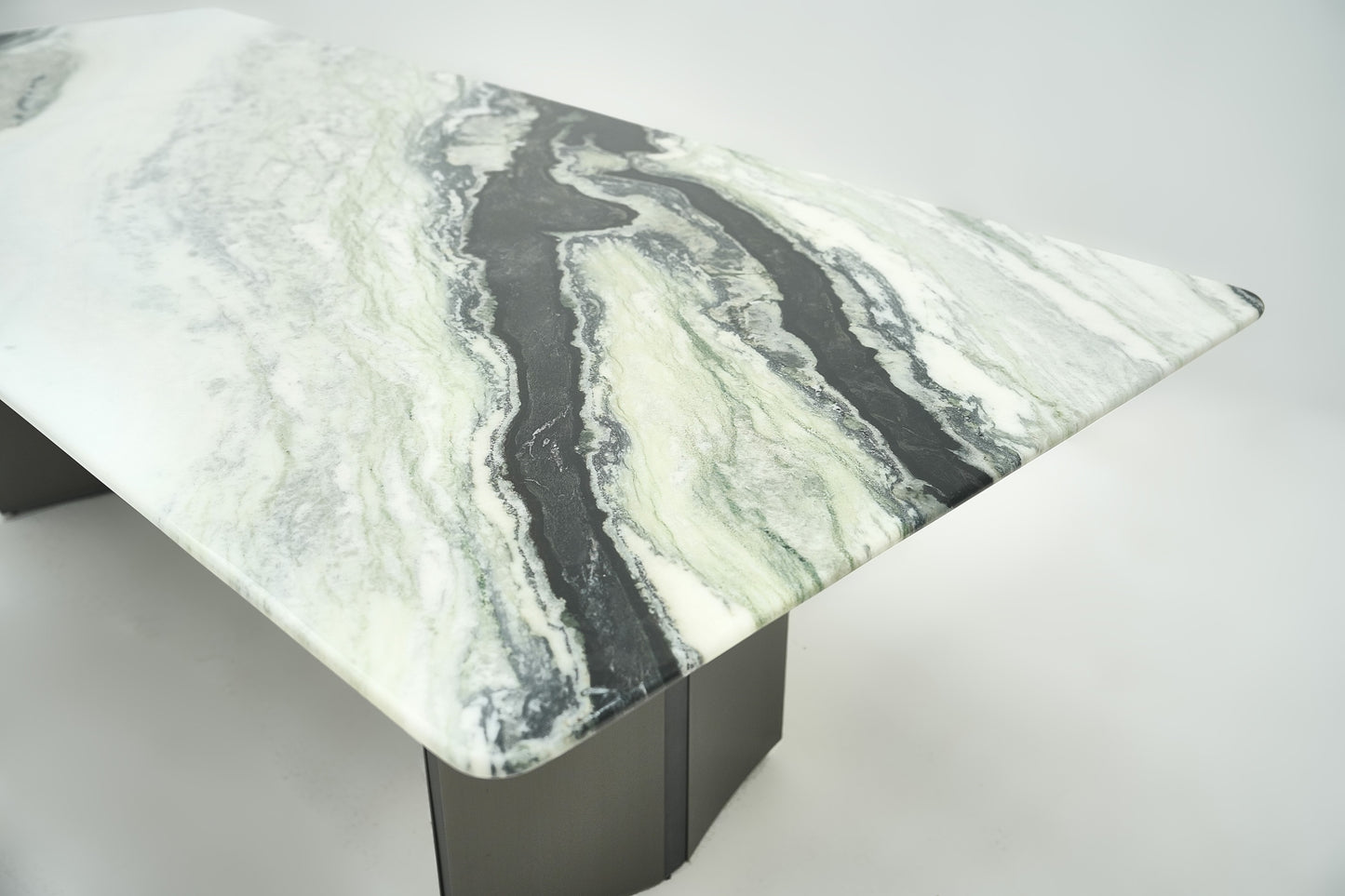 Minotti Morganb dining table
