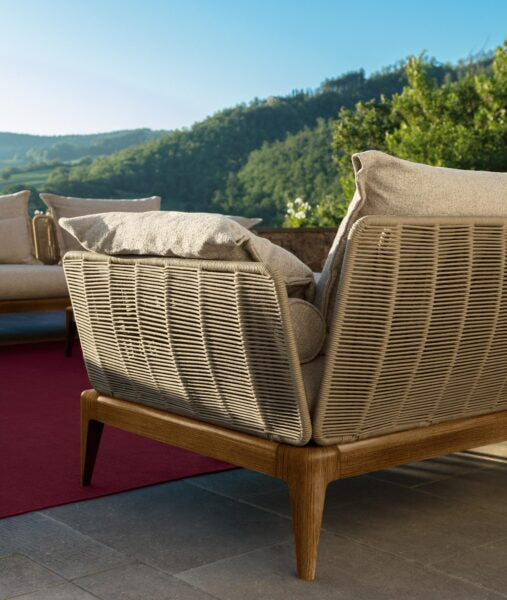 Talenti Cruise//Teak Sofa