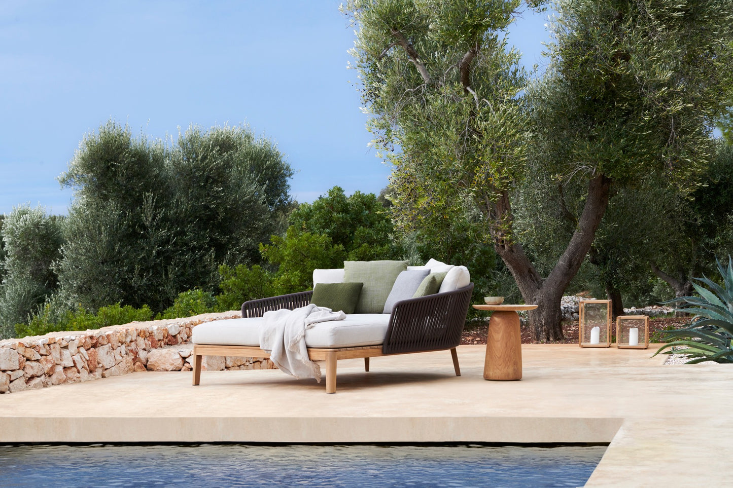 Tribu Mood Outdoor Day Bed