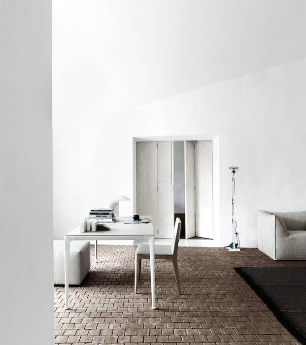 B&B Mirto Indoor Dinning Table