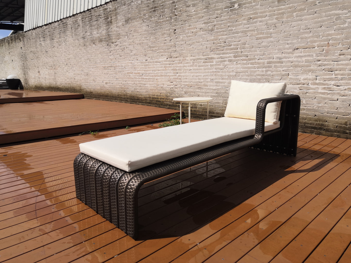 Sun Loungers 79