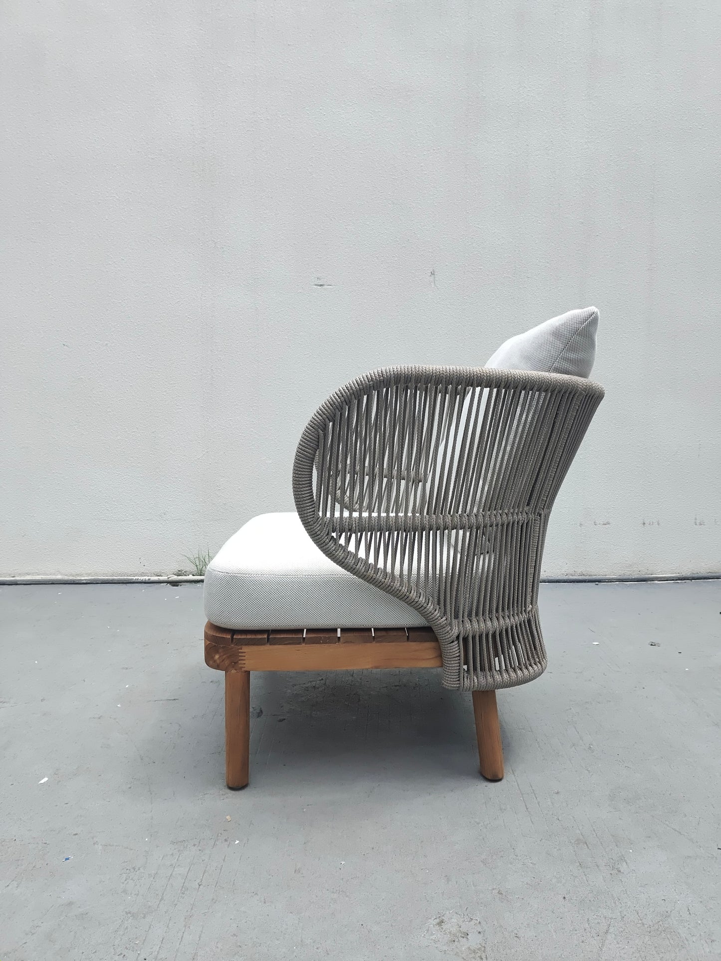 Outdoor Armchairs 175