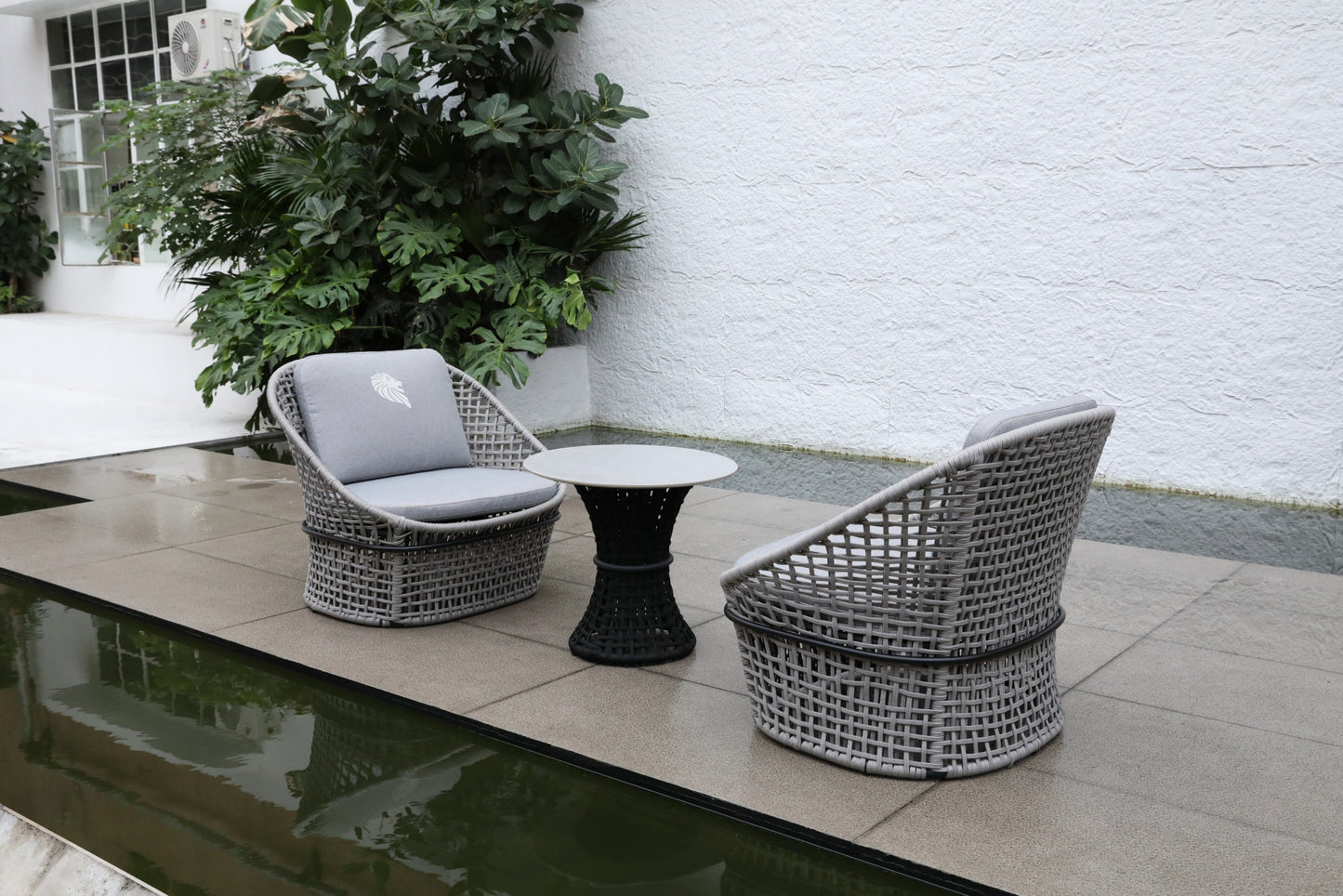 Outdoor Armchairs 191