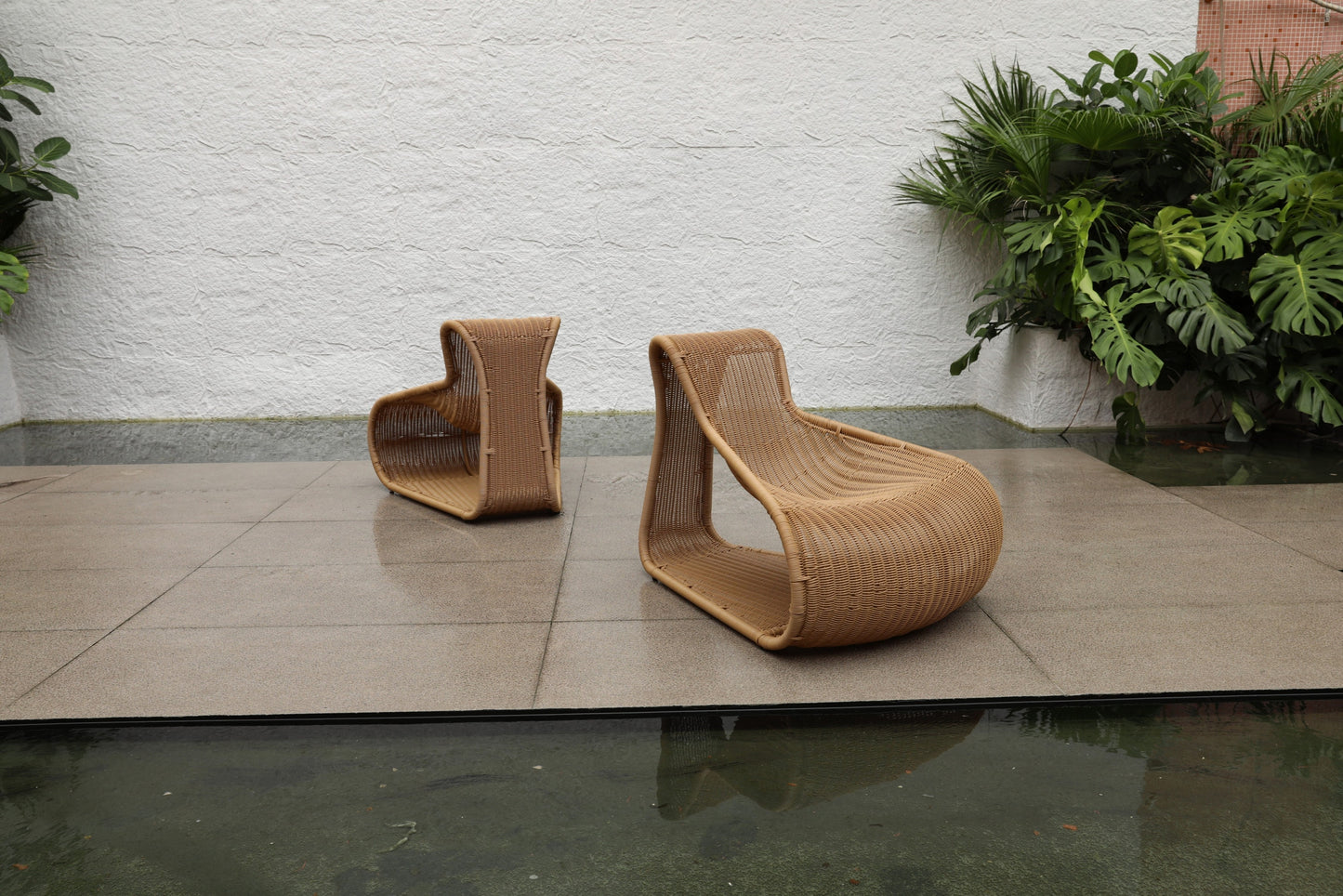 Outdoor Armchairs 251