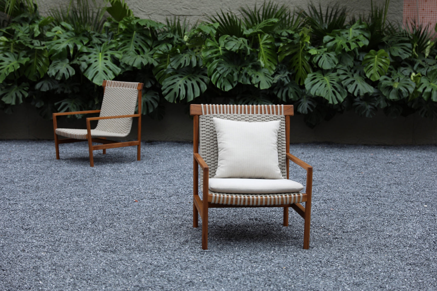 Outdoor Armchairs 253