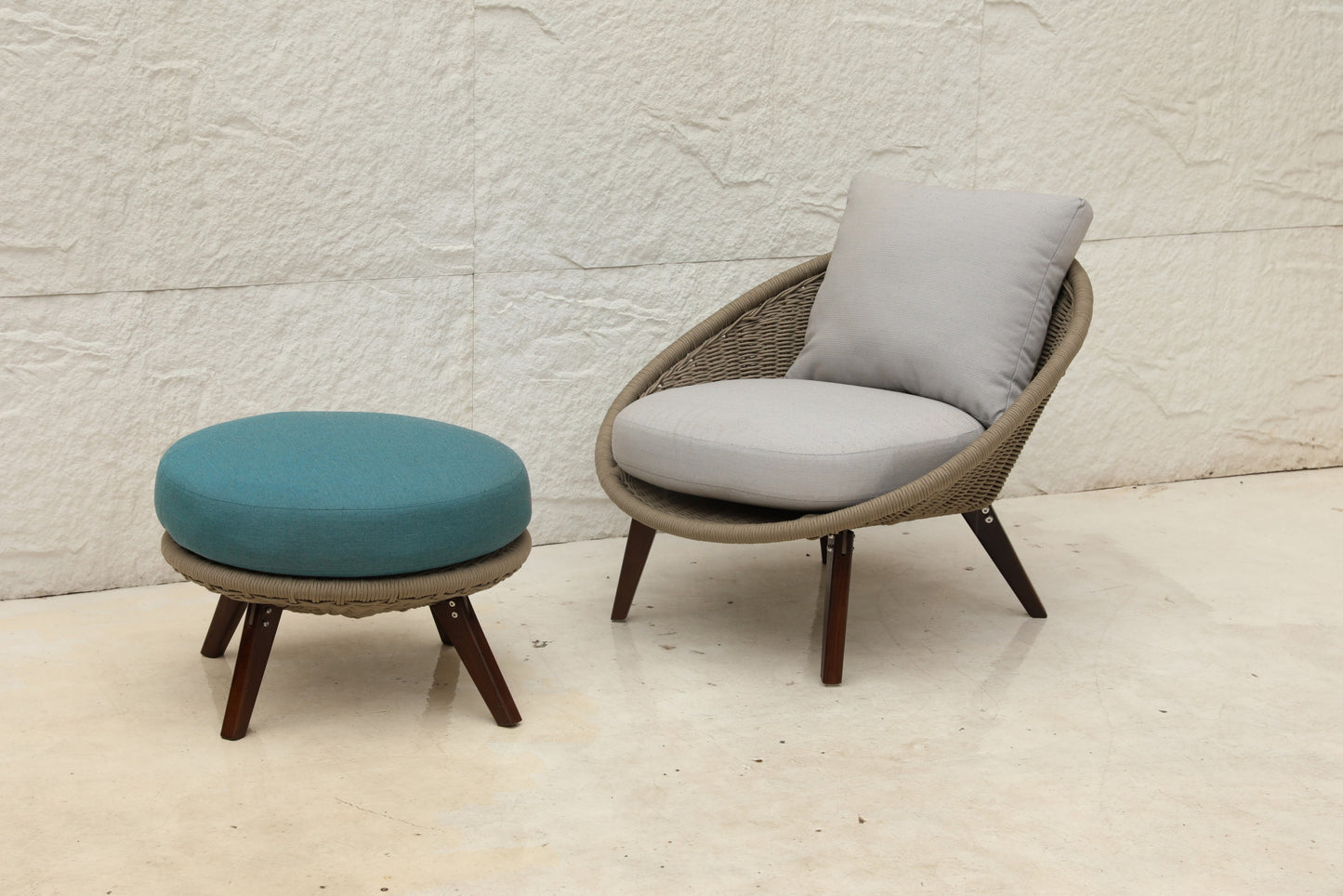 Outdoor Armchairs 255