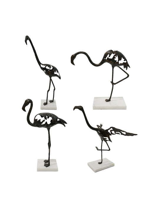 JS289X01 looking up flamingo ornament