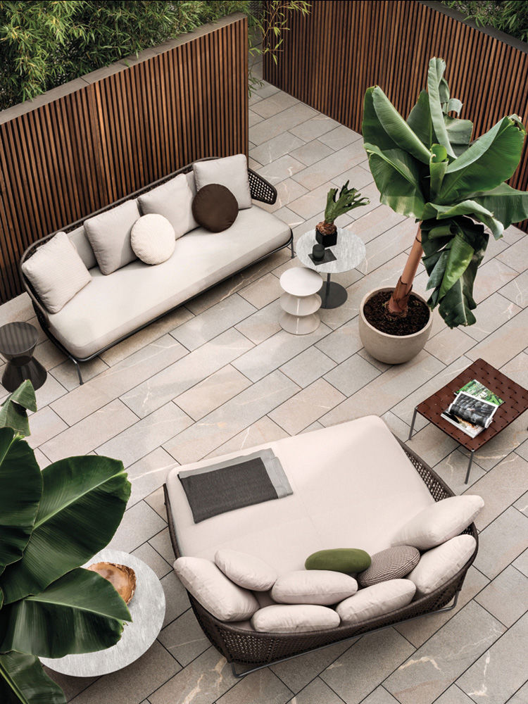 Minotti Aston Outdoor sofa
