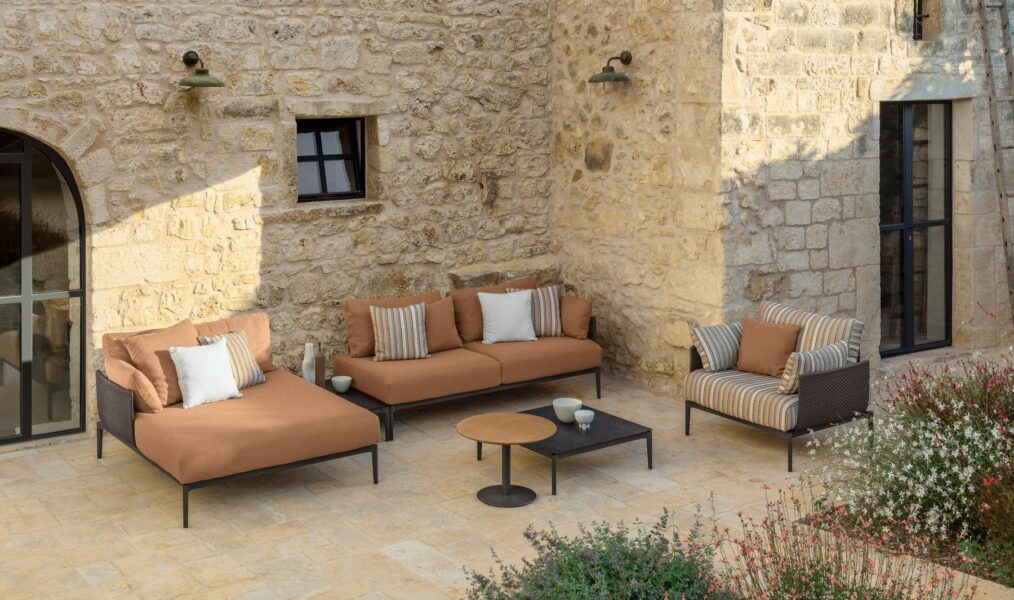 Talenti Leaf Sofa