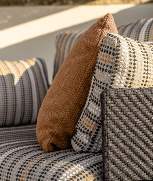 Talenti Leaf Sofa