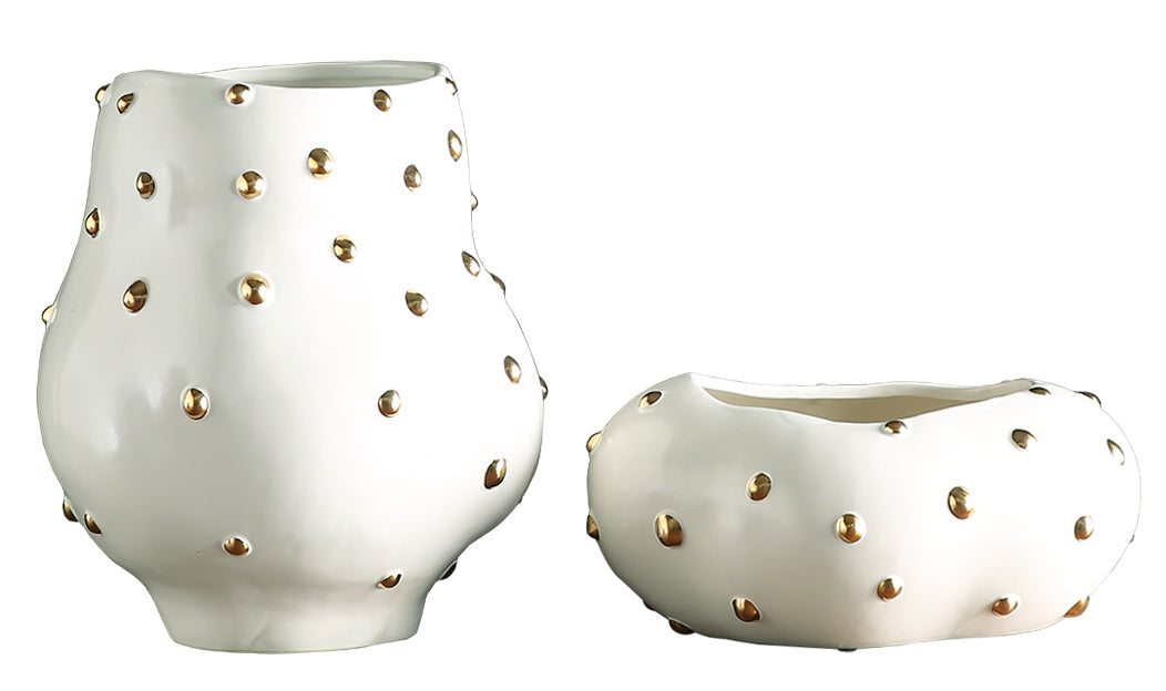M716X02 raised dot shaped bottle