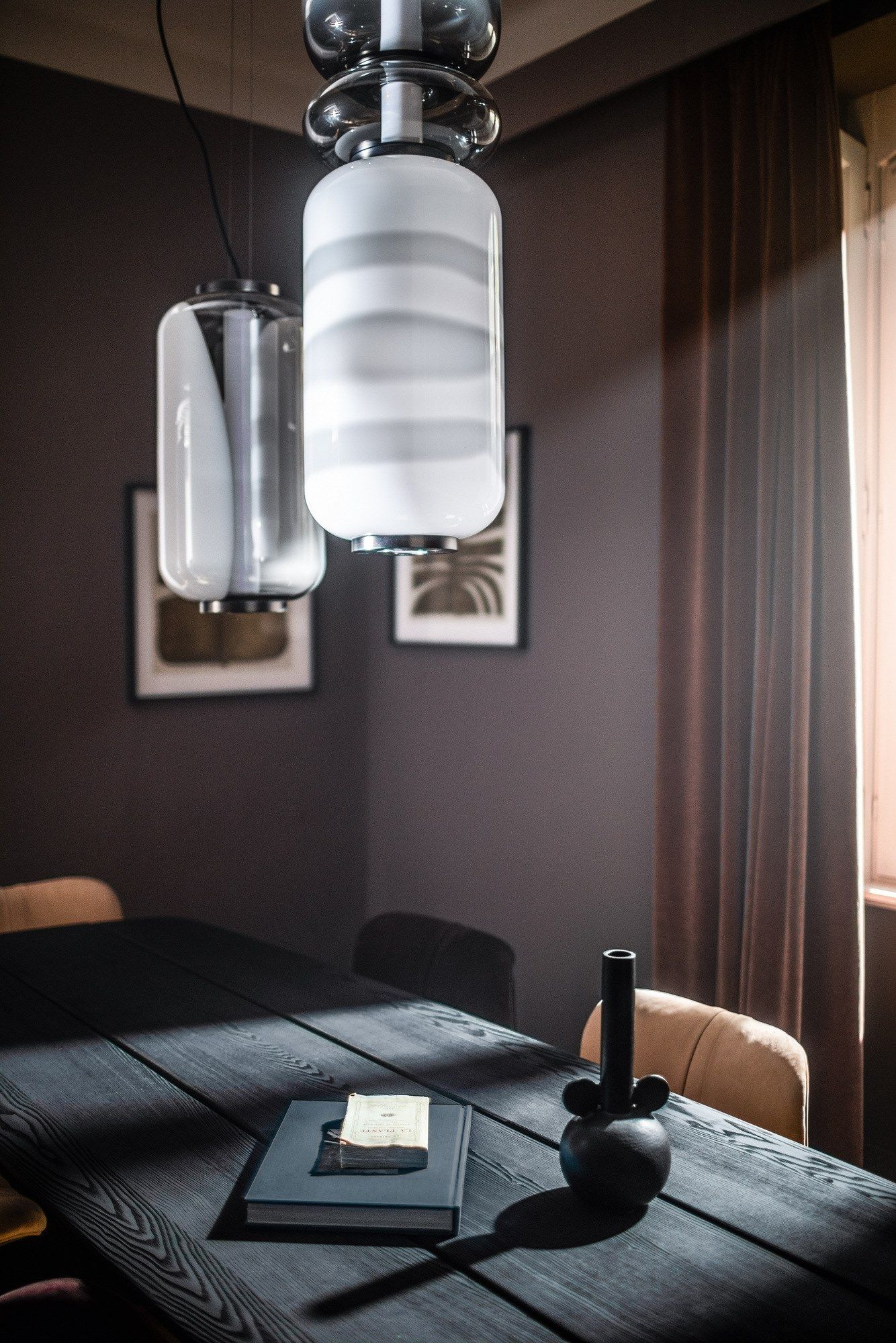 Baxter Nairobi Dinning Table