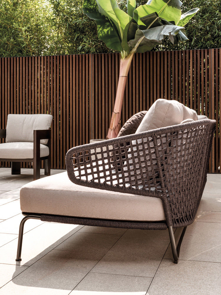 Minotti Aston Outdoor sofa