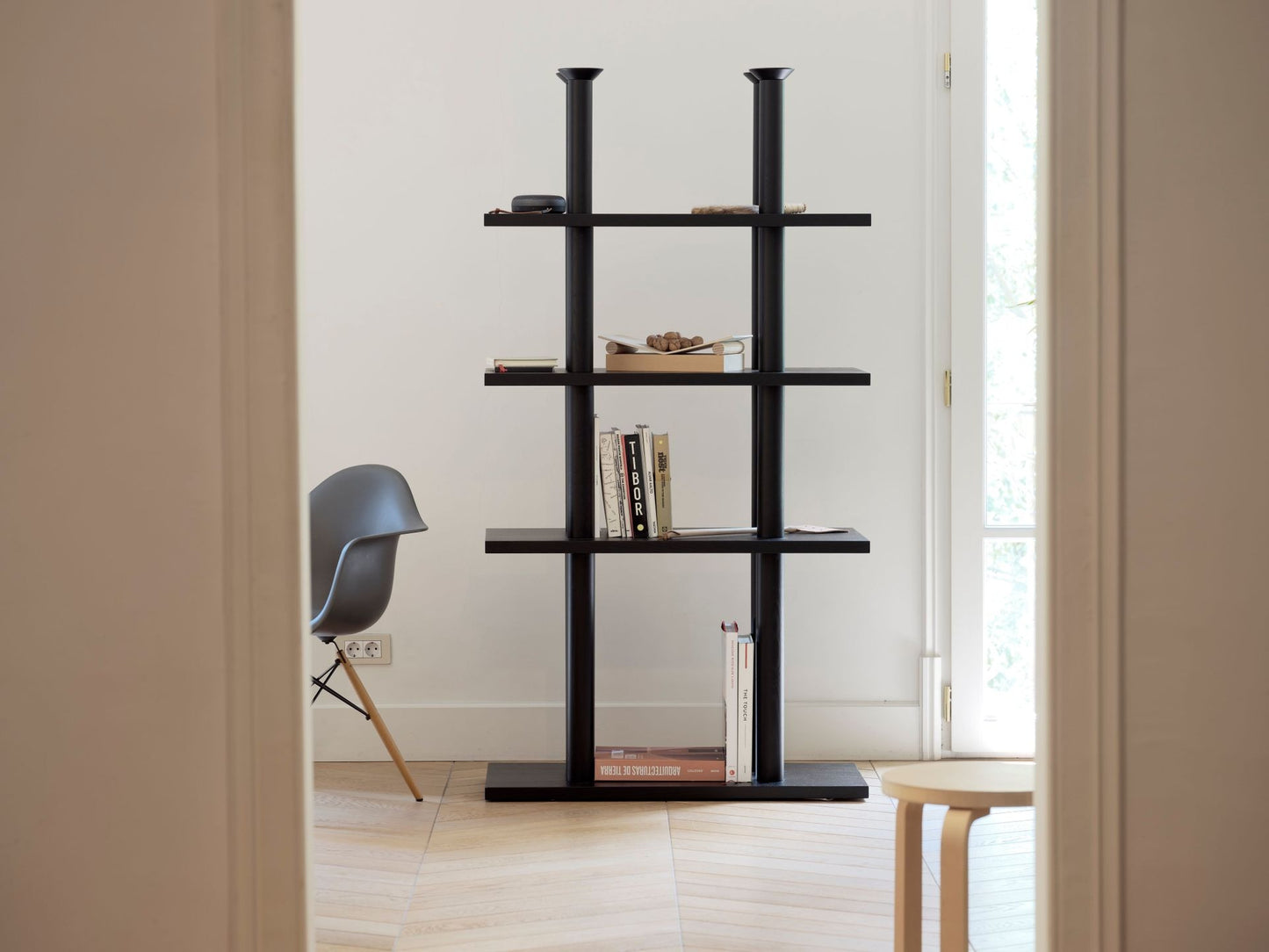 Bd Barcelona Peristylo Bookshelf