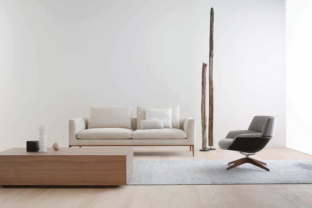 Amura Leonard Sofa