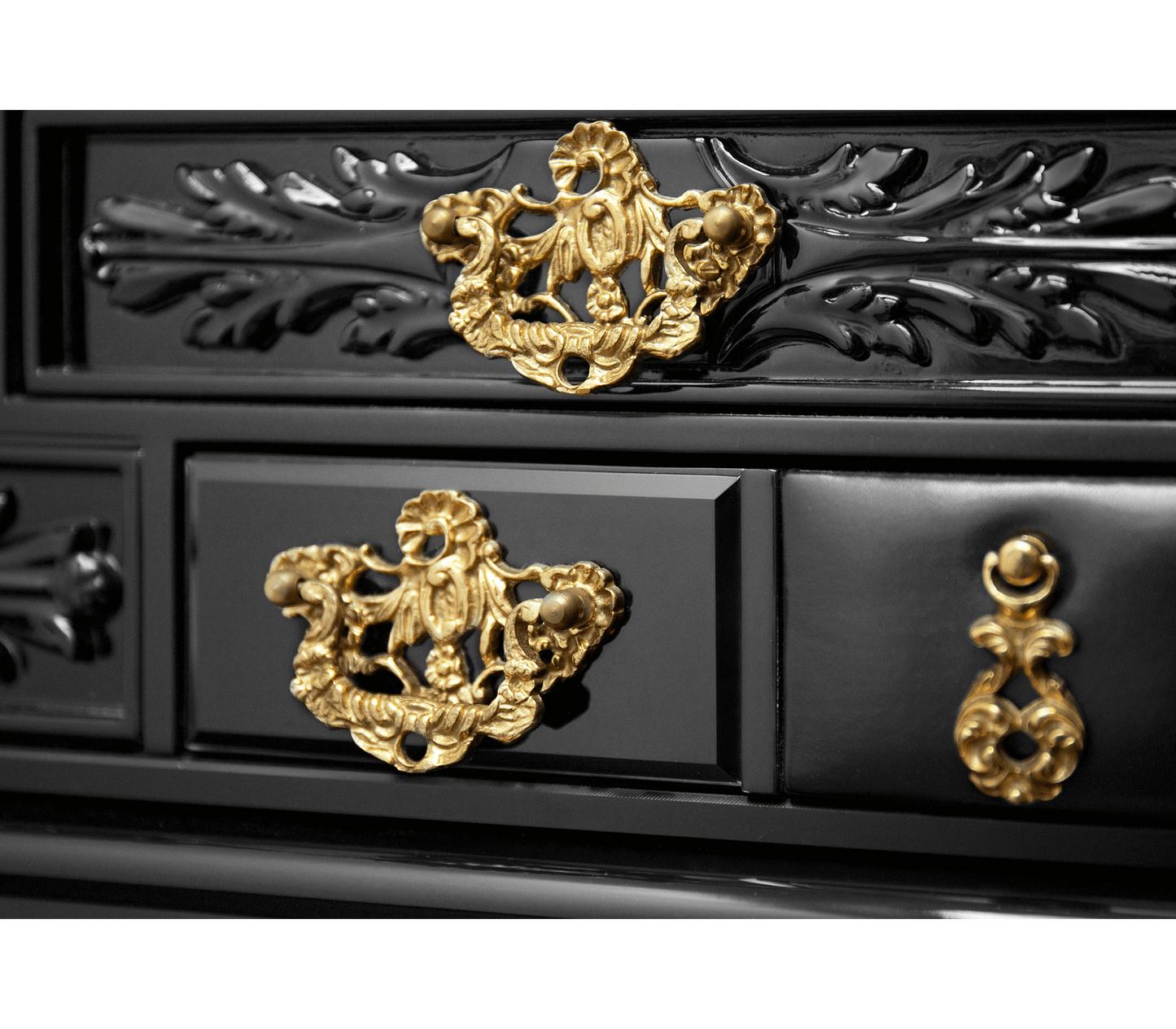 Boca Do Lobo York Nightstand