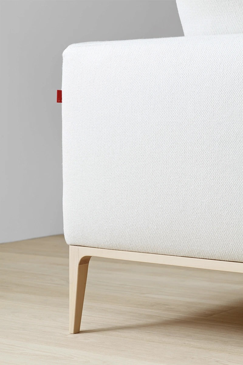 Amura Leonard Sofa
