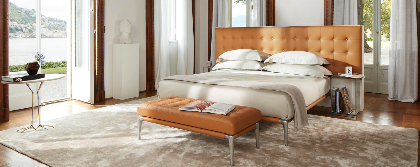 Cassina Traccia Side Table